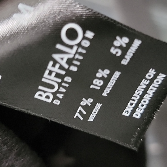 New Buffalo Sweater - Picture 2 of 4